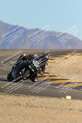 media/Dec-10-2023-SoCal Trackdays (Sun) [[0ce70f5433]]/Turn 12 (2pm)/